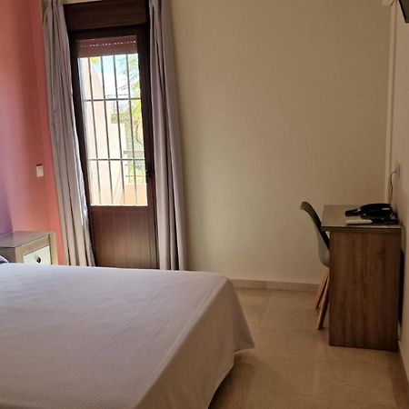 Hotel Nuevo Espartinas Extérieur photo