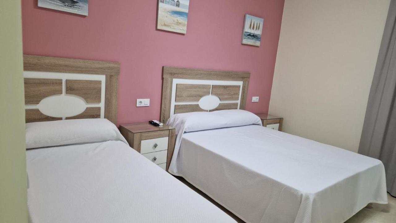 Hotel Nuevo Espartinas Extérieur photo